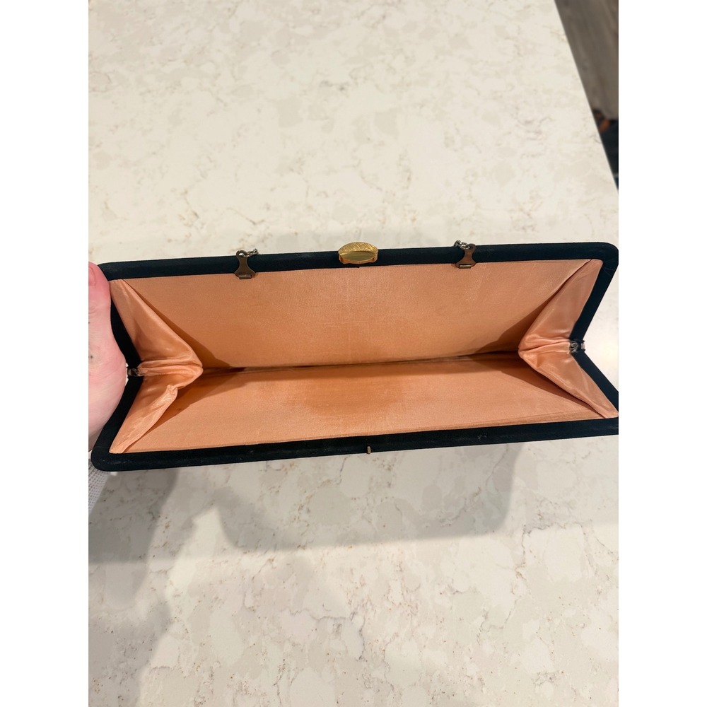 Vintage Black Fabric Clutch Handbag with Silver Chain Strap and Peach Lining - Picture 4 of 8